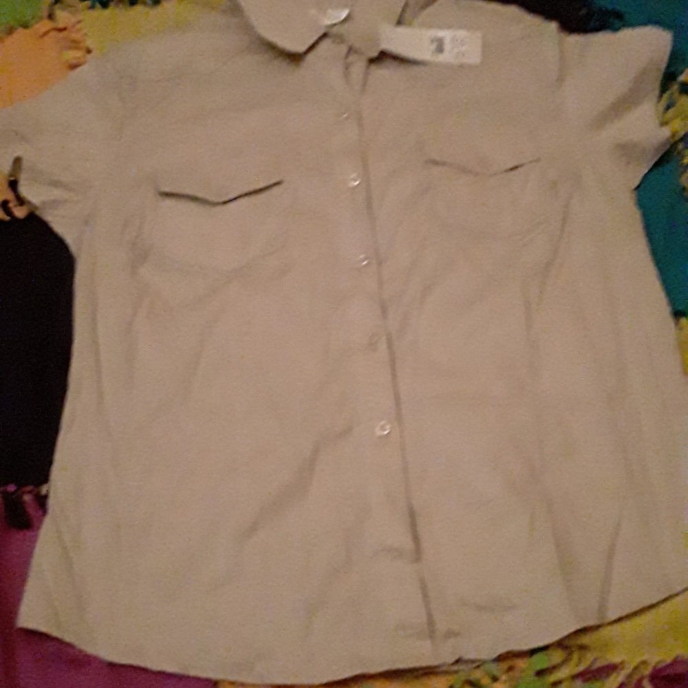 Metro girl short sleeve tan shirt
